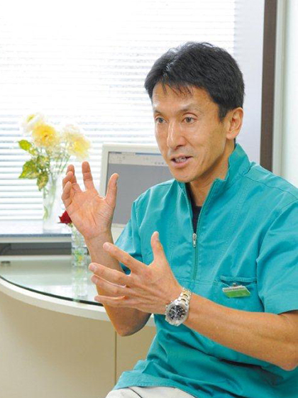 山岡歯科医院 院長　山岡 洋